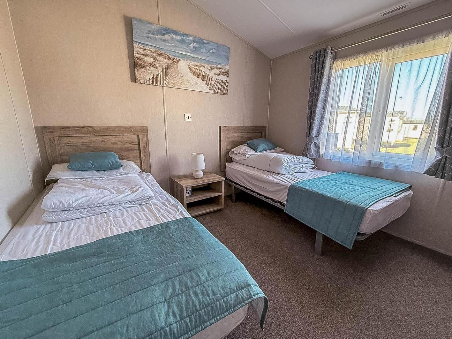 Stunning 6 Berth Lodge With Full Sea Views In Suffolk Ref 68007Cr Lowestoft Exterior photo